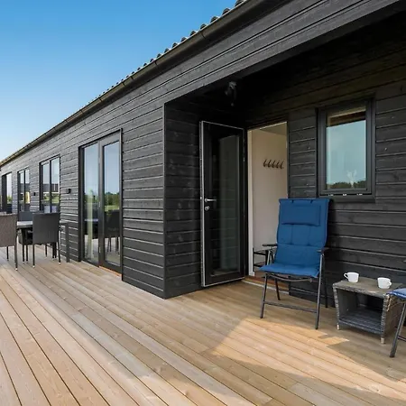 Дом отдыха Stunning In With 4 Bedrooms And Wifi *