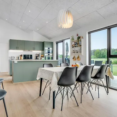 Дом отдыха Stunning In With 4 Bedrooms And Wifi