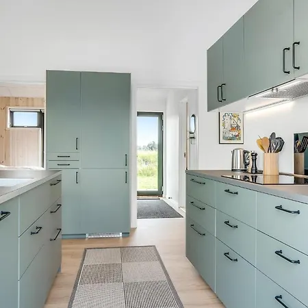 Stunning In With 4 Bedrooms And Wifi Дом отдыха Jerup